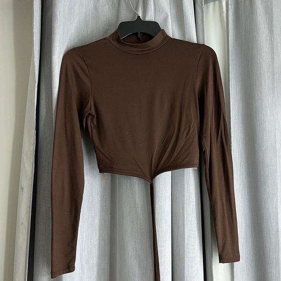 Brown crop top 🤎 - Picture 3 of 3